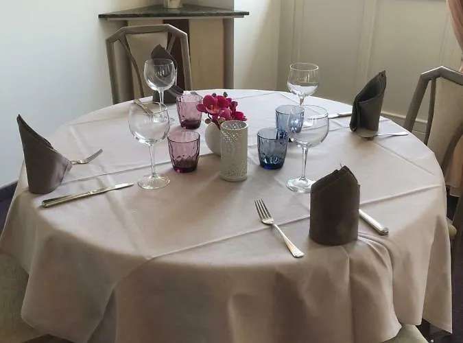 De L'ecu Vaudois Hotel